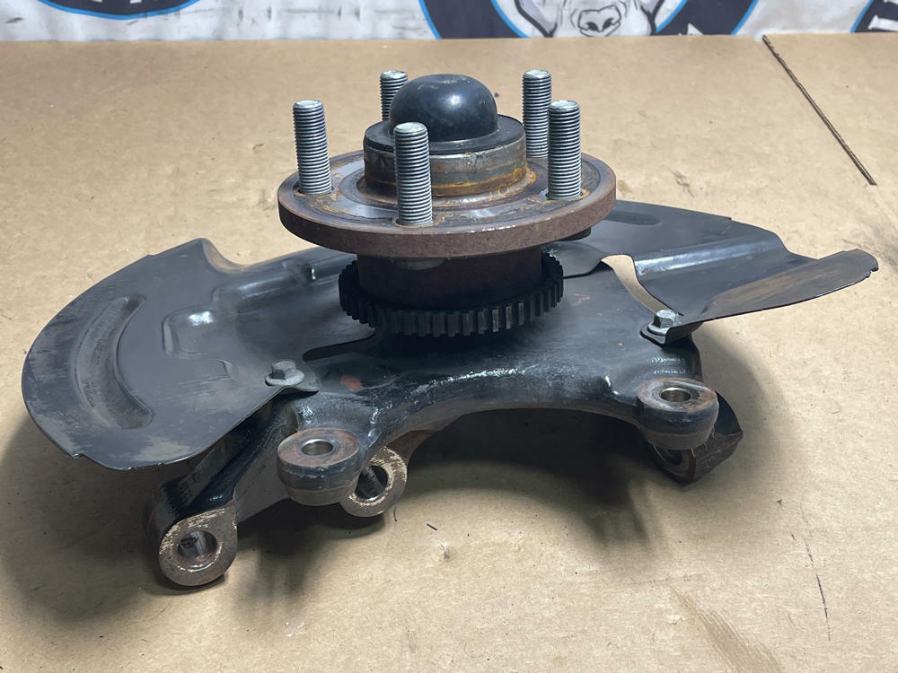 2018-23 Ford Mustang GT Front Passenger RH Spindle w/ ABS Sensor 206