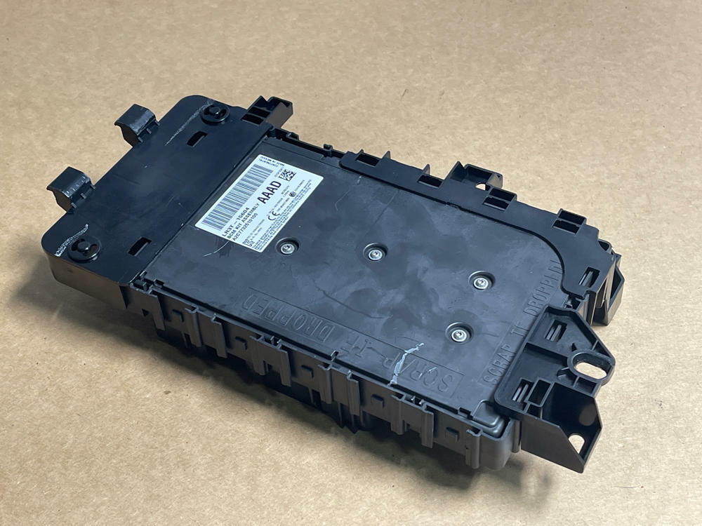 2018-23 Ford Mustang GT Body Control Module/Fusebox 206