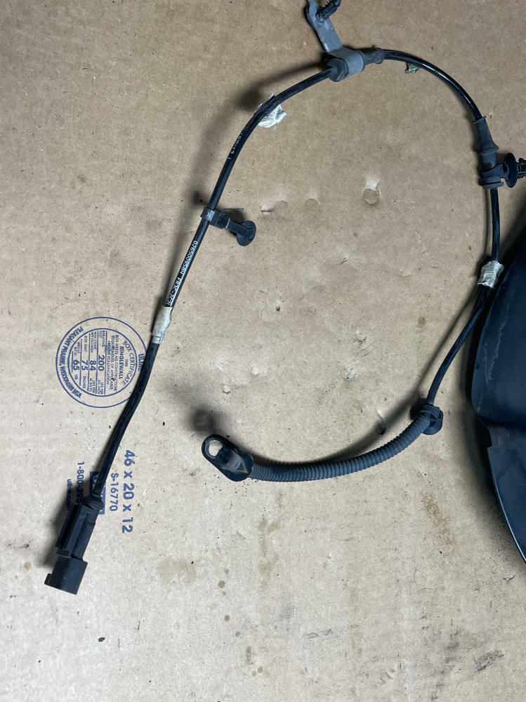 2018-23 Ford Mustang GT Drivers LH Front Spindle w/ ABS Sensor 206