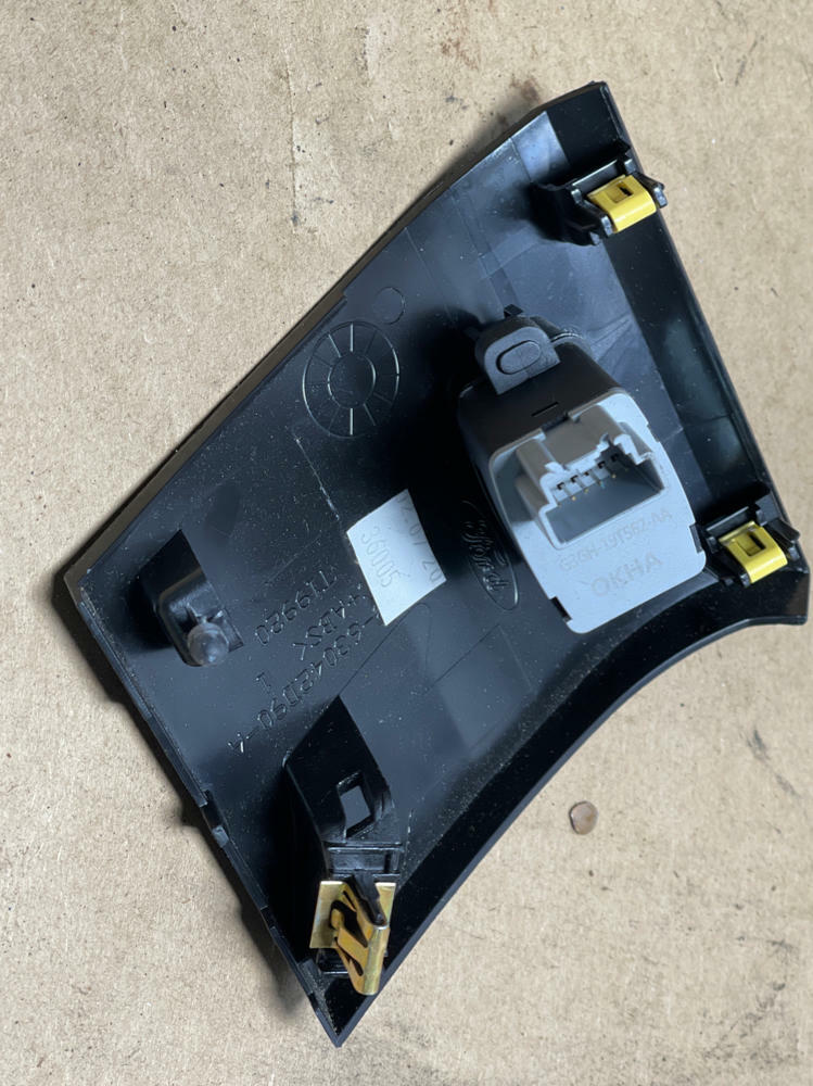 2018-23 Ford Mustang GT Fresh Air Nozzle & Trim 206