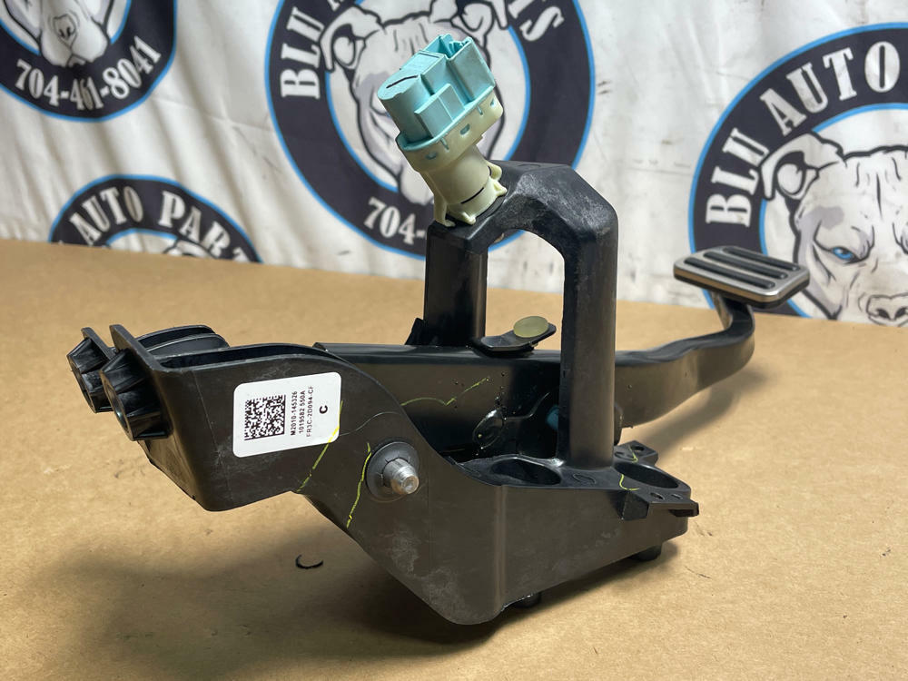 2018-23 Ford Mustang GT Brake Pedal Assembly Box 206