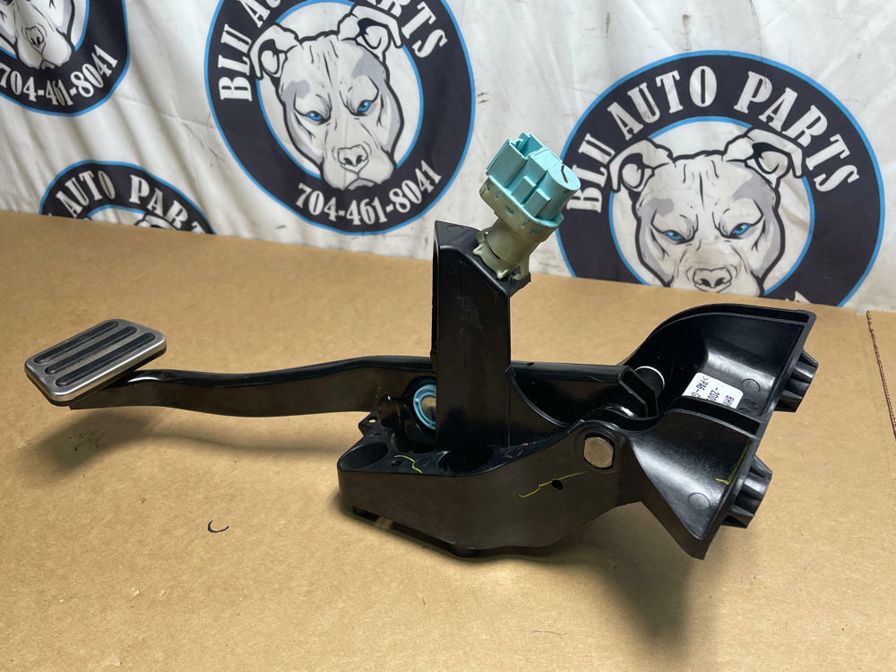 2018-23 Ford Mustang GT Brake Pedal Assembly Box 206