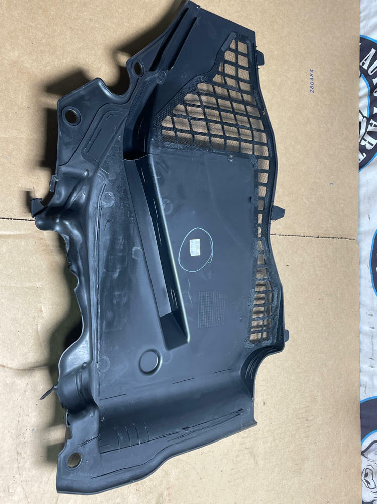 2018-23 Ford Mustang GT Battery Cover Panel 205