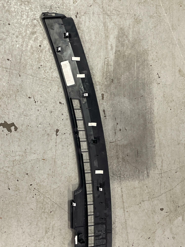 2018-23 Ford Mustang GT Dash Defroster Vent Trim 205