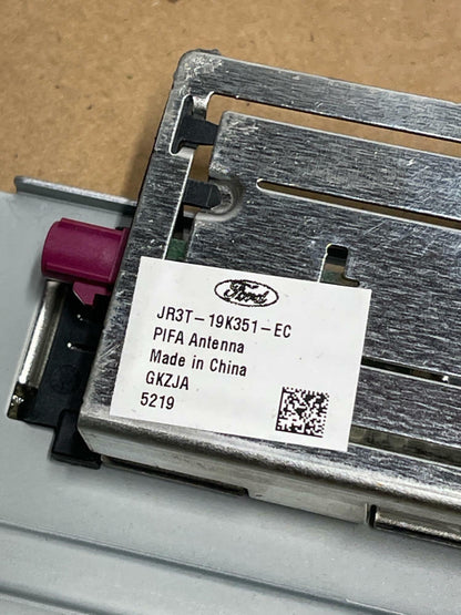 2018-23 Ford Mustang GT PIFA Antenna 205