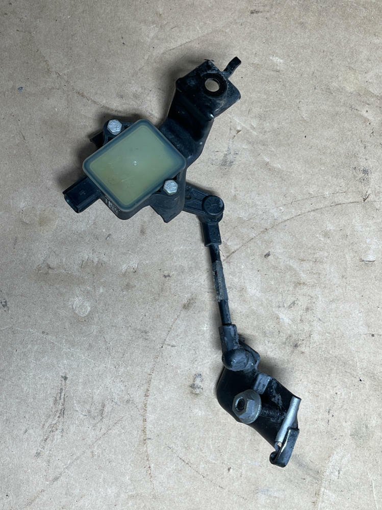 2018-23 Ford Mustang GT MagnaRide Rear Sensor 205