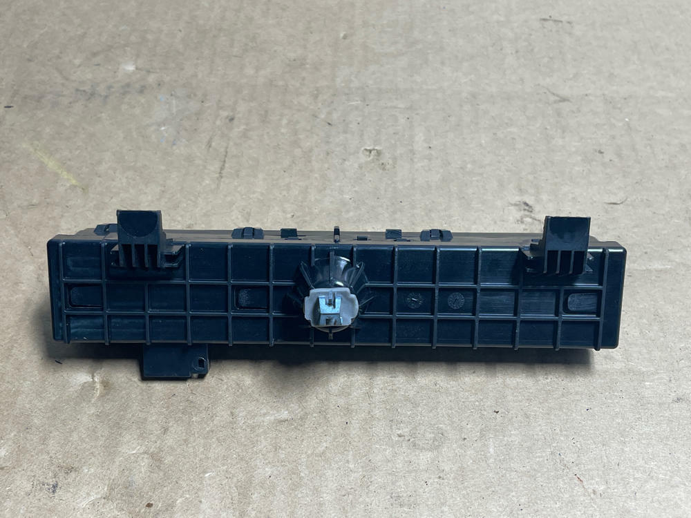 2015-17 Ford Mustang Smart Key Antenna Module 210