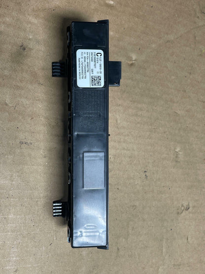 2015-17 Ford Mustang Smart Key Antenna Module 210
