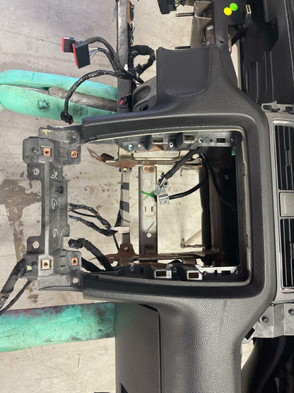 2011-14 Ford Mustang GT 6R80 Dash Board 192