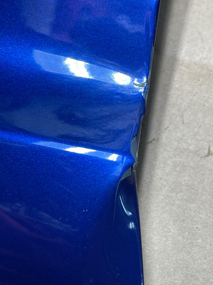 2011-14 Ford Mustang Driver LH OEM Fender ( Minor Damage) 192