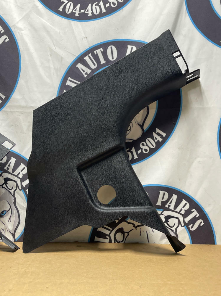 2018-23 Ford Mustang GT Kick Panels Pair 207