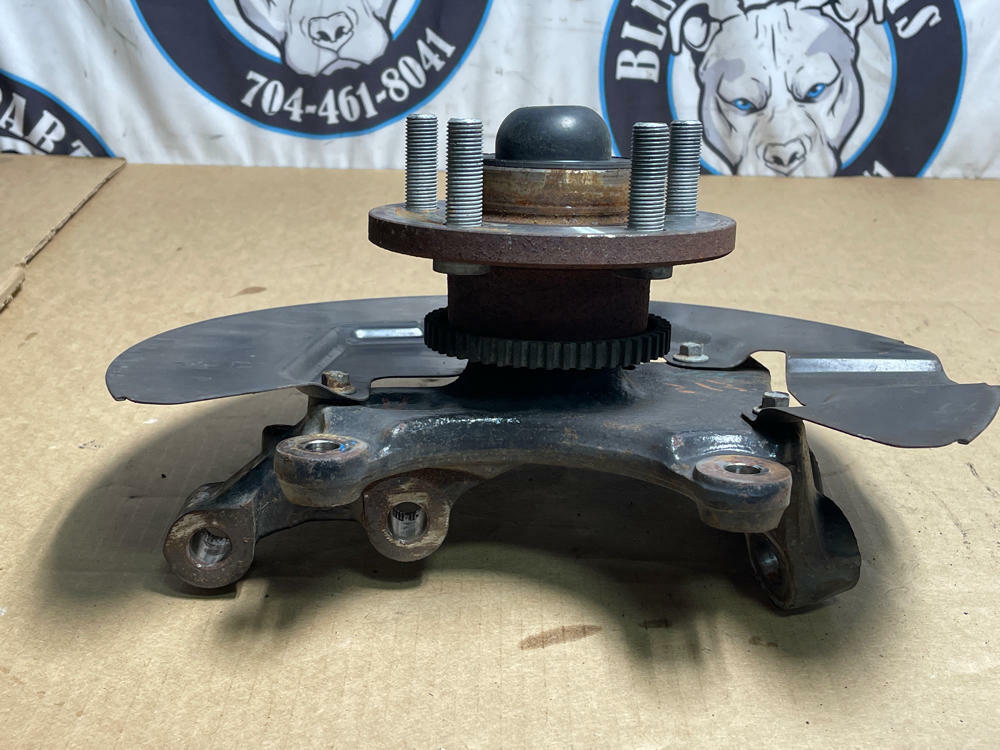 2018-23 Ford Mustang GT Right Front Knuckle Spindle Hub 207