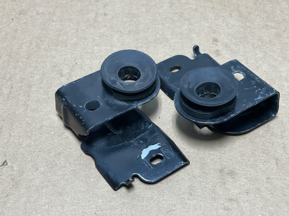 2003-04 Ford Mustang SVT Cobra Radiator Brackets 218
