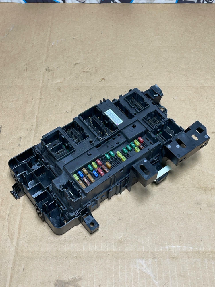 2018 Ford Mustang GT Body Control Module 10R80 207