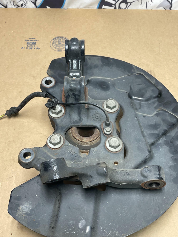 2018-23 Ford Mustang Rear LH Driver Spindle 204