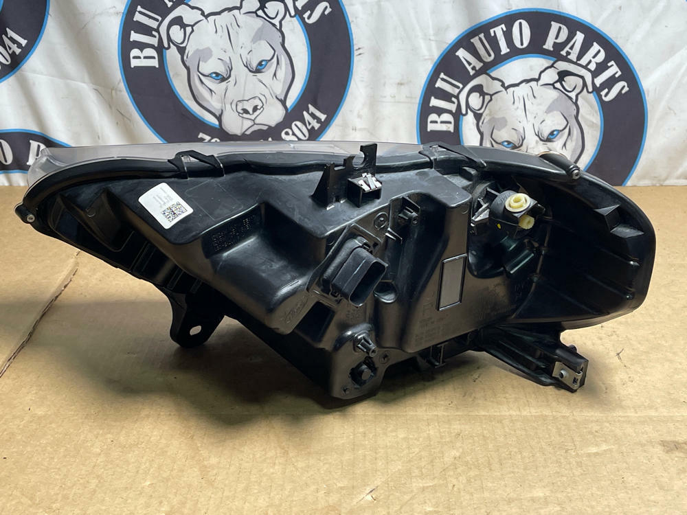 2018-23 Ford Mustang GT Passenger RH Headlight Assembly OEM 207