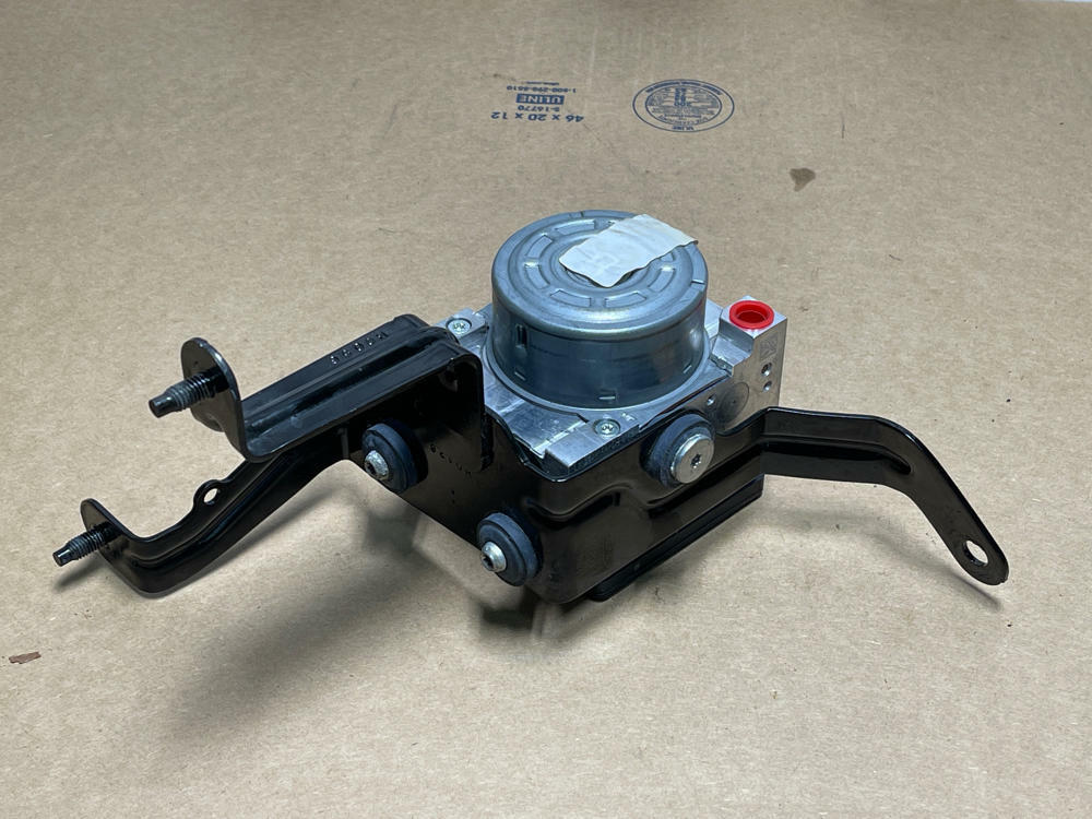 2018-23 Ford Mustang ABS Module 204
