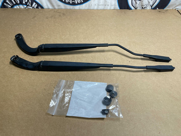 2018-23 Ford Mustang Wiper Arms 217