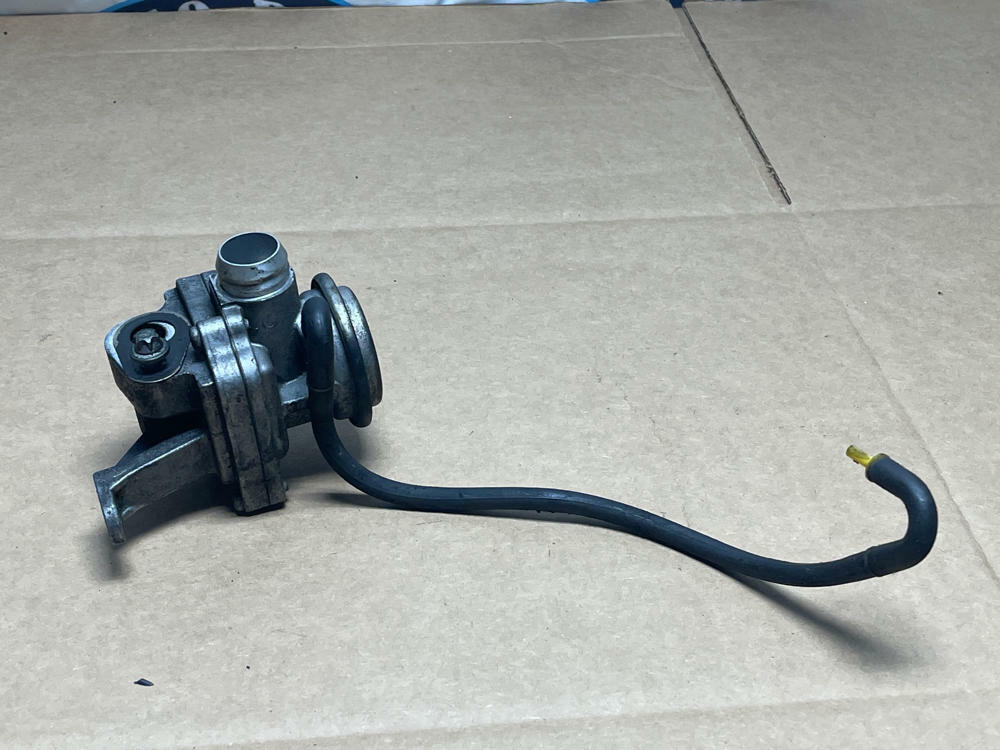 2007-09 Mercedes E63 AMG EGR Valve 215