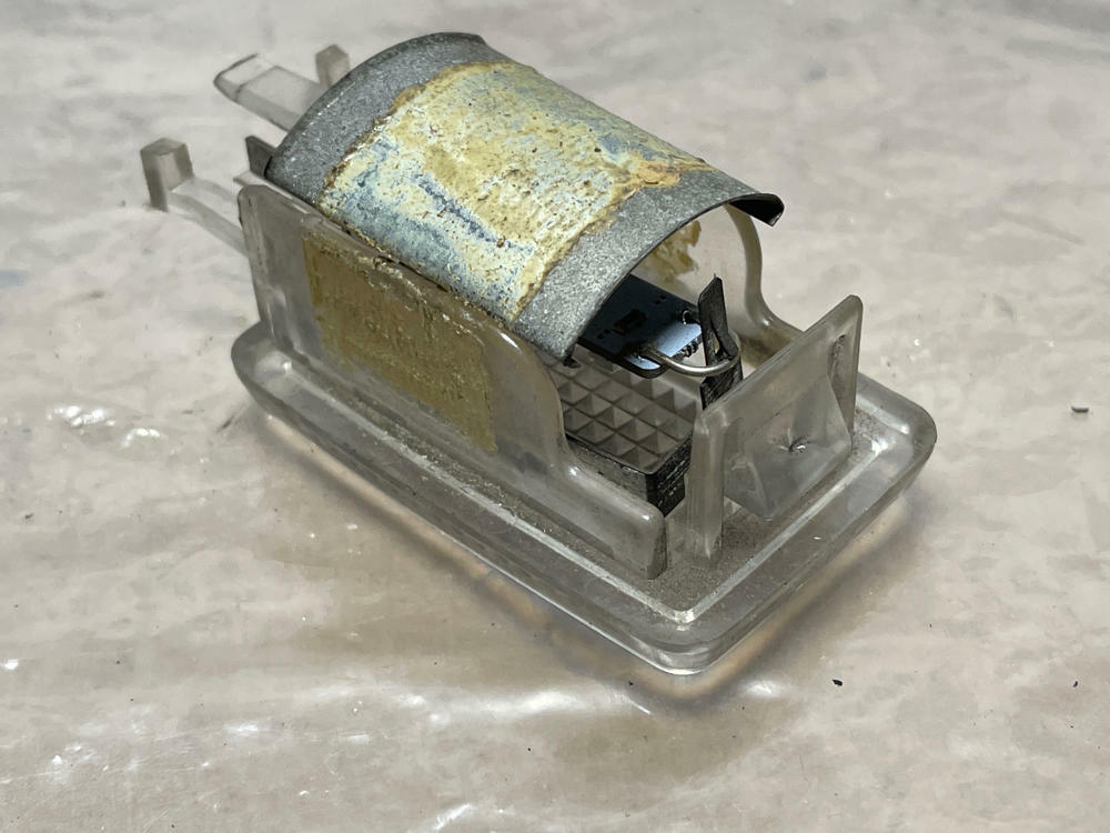 1987-93 Ford Mustang GT Hatch/Trunkwell Light 201