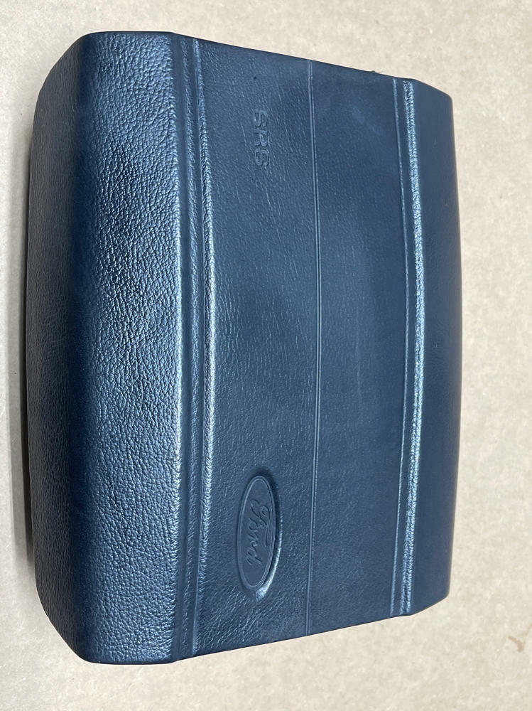 1990 Ford Mustang GT "Horn Button" 201