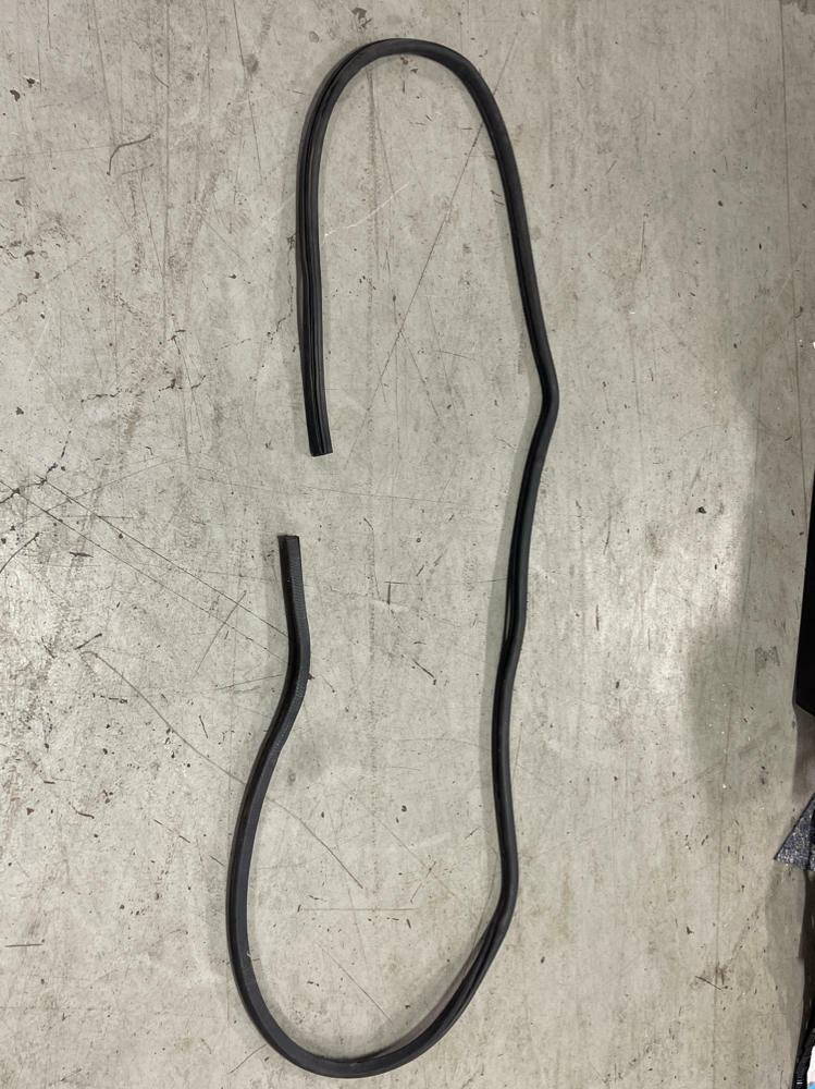 1987-93 Ford Mustang GT Driver LH Door Weather Stripping 201