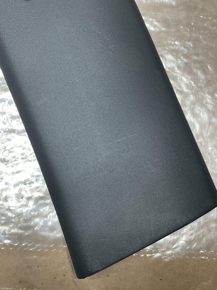 2003-04 Ford Mustang SVT Cobra Convertible Windsheild Trim 208