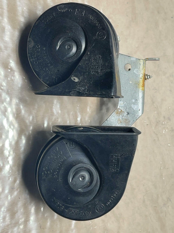 2003-04 Ford Mustang SVT Cobra OEM Horns 208