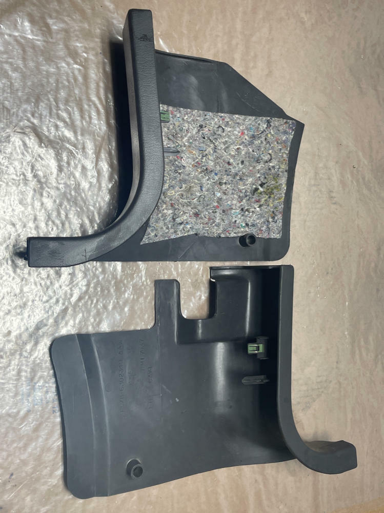 2003-04 Ford Mustang SVT Cobra Kick Panels Pair 208