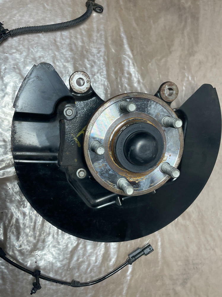 2018-23 Ford Mustang Front Passenger RH Spindle V6 GT 212