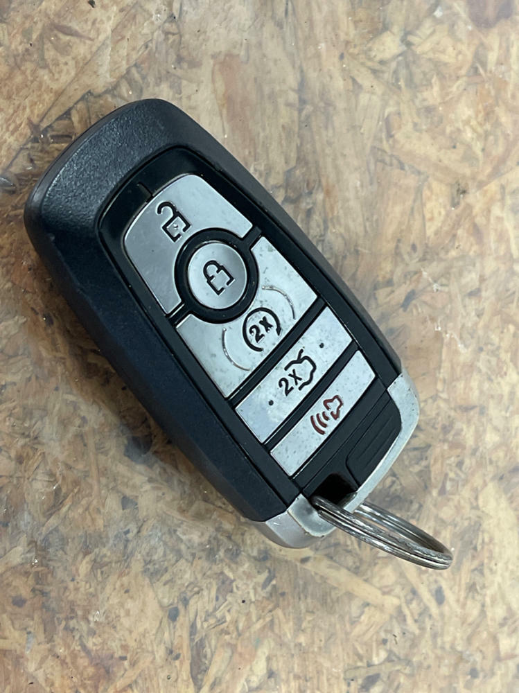 2018-23 Ford Mustang GT Blue Oval Key Fob 216