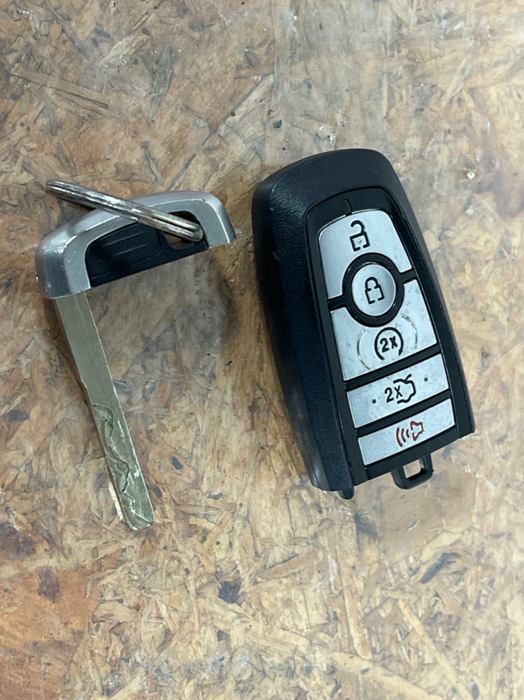 2018-23 Ford Mustang GT Blue Oval Key Fob 216