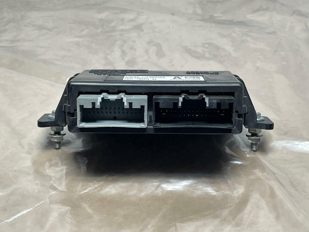 2015-17 Ford Mustang Lighting Control Module 214
