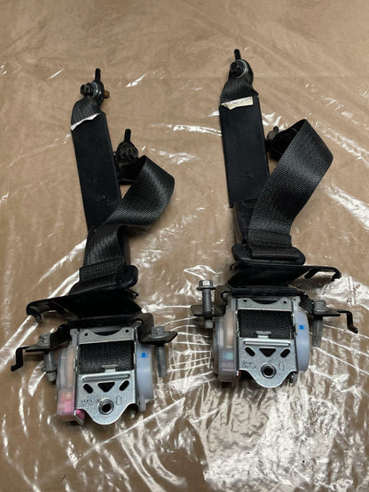 2015-17 Ford Mustang S550 GT Rear Seat Belt Pair- Coupe 227