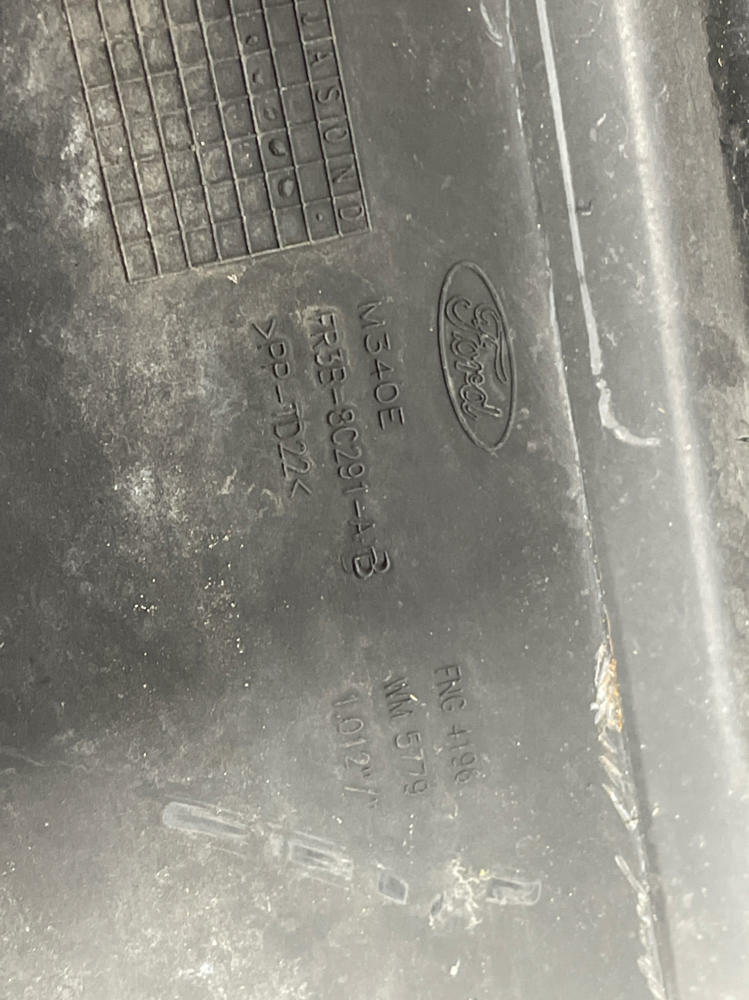 2015-17 Ford Mustang GT Upper Radiator Cover Panel 227