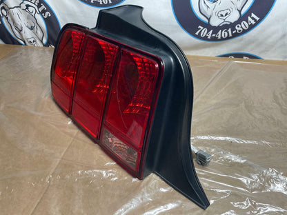 2007-09 Ford Mustang GT500 KR 1800 Miles OEM Driver Tail Light 226