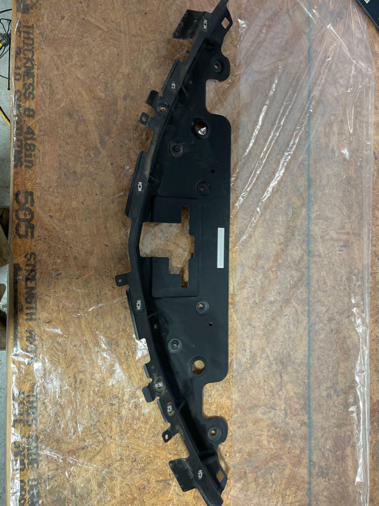 2016-23 Chevrolet Camaro SS Chevy Performance Upper Radiator Panel 199