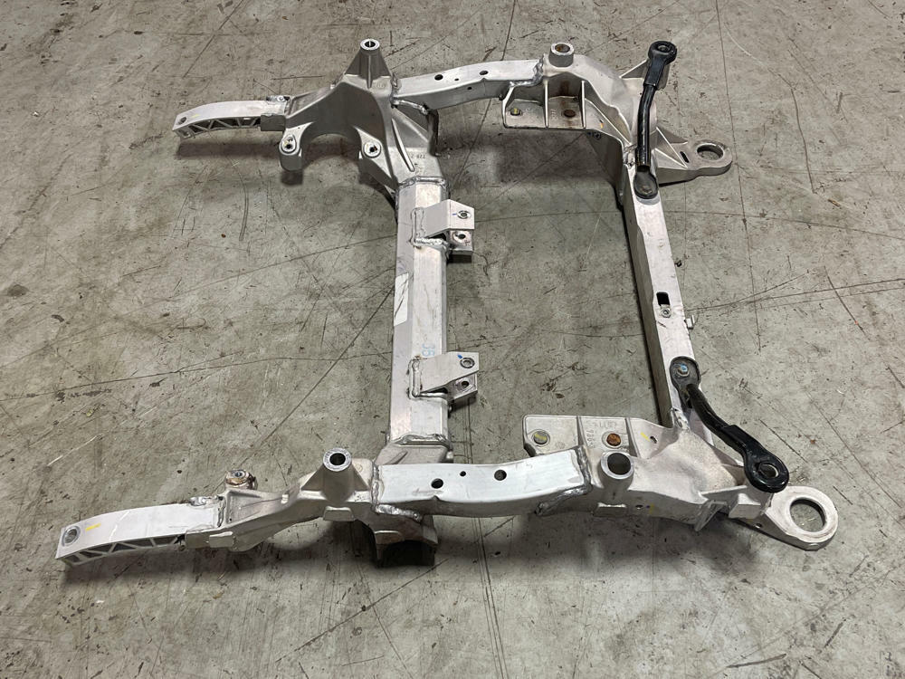 2016-23 Chevrolet Camaro SS Front Suspension Cradle 38k Miles OEM 199