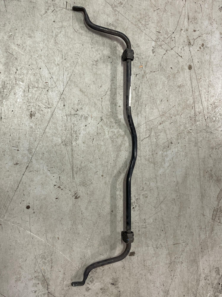 2016-23 Chevrolet Camaro SS Rear Sway Bar 38k Miles OEM 199