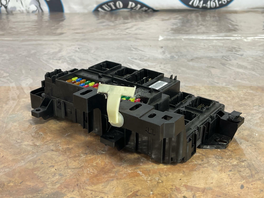 2015-17 Ford Mustang GT 5.0 S550 6R80 Body Control Module 211