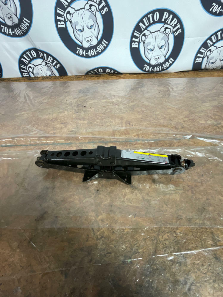 2018-23 Ford Mustang GT 5.0 Spare Tire Jack 223