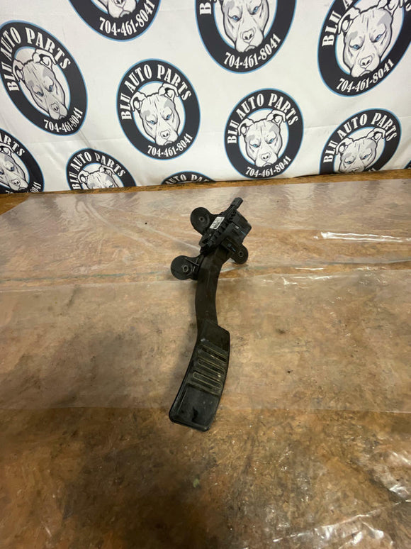 2018-23 Ford Mustang GT 5.0 Gas Pedal Assembly 223