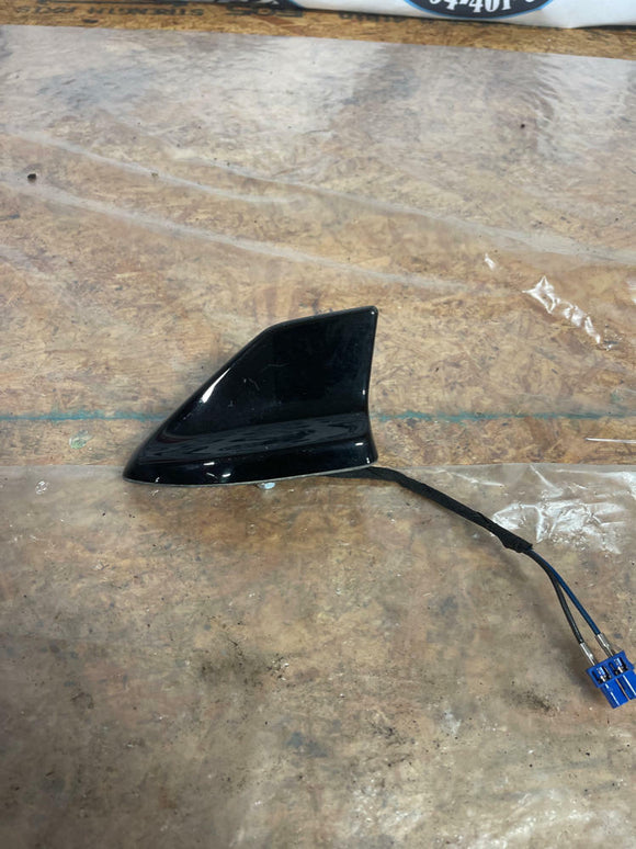 2018-23 Ford Mustang GT 5.0 Satellite Antenna 223