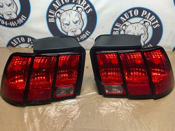 2003-04 Ford Mustang SVT Cobra Tail Lights Pair LH RH OEM 235
