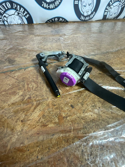 2015-17 Ford Mustang GT Passenger Front RH Seat Belt 224