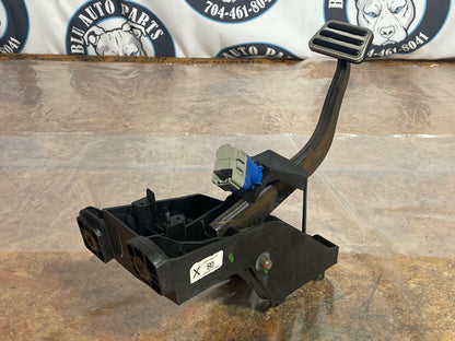 2011-14 Ford Mustang GT 5.0  6R80 Brake Pedal Assembly 231