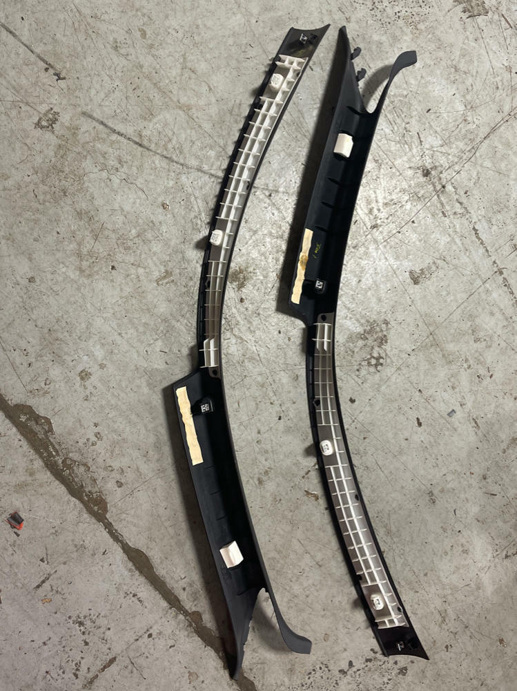 2011-14 Ford Mustang  Interior A-Pillars Pair LH RH 231
