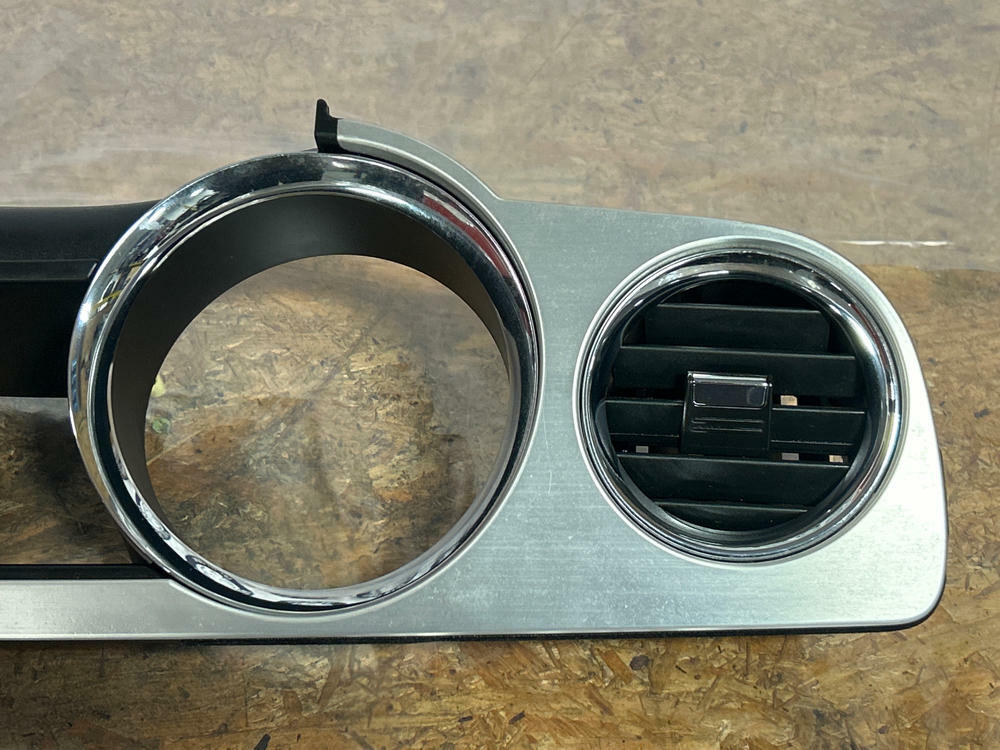 2011-14 Ford Mustang GT 5.0 6R80 Instrument Cluster Bezel 231