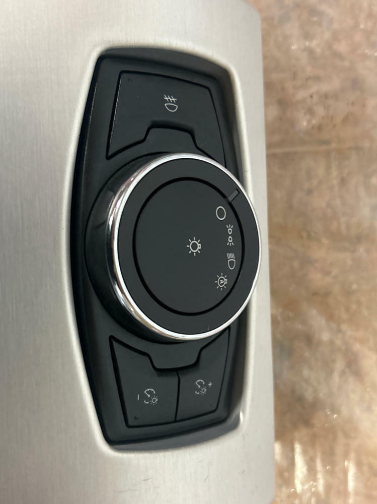 2015-17 Ford Mustang GT Head Light Control Knob 253
