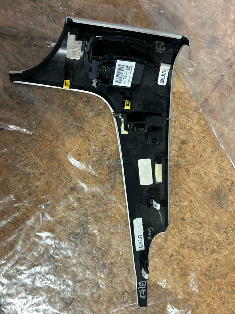 2015-17 Ford Mustang Headlight Switch & Trim 240